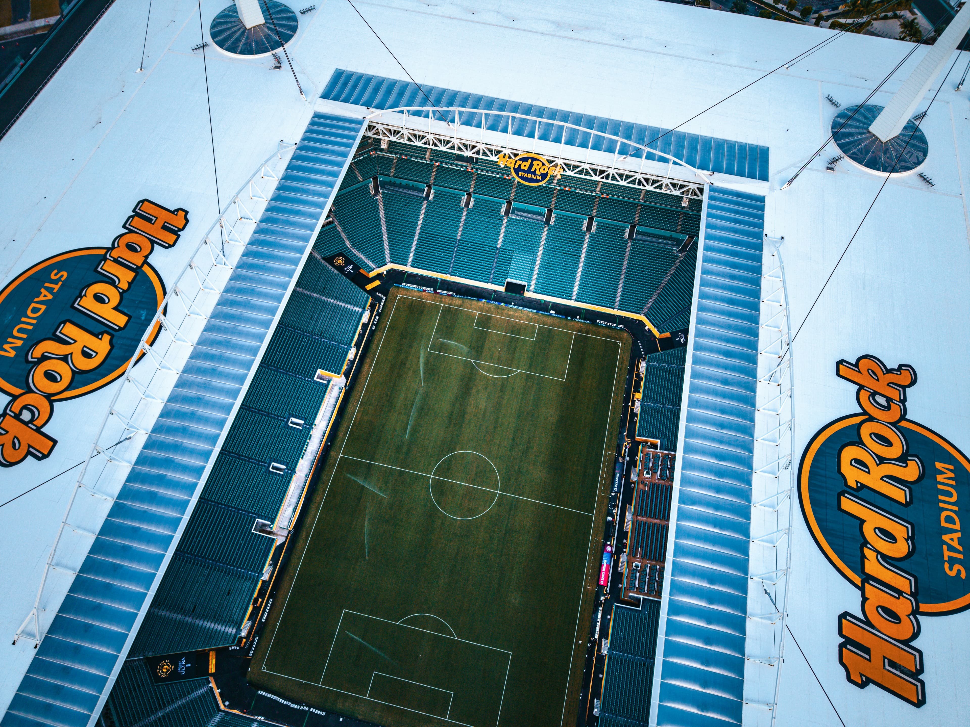 HARD ROCK HOTEL & CASINO - Hard Rock campaign